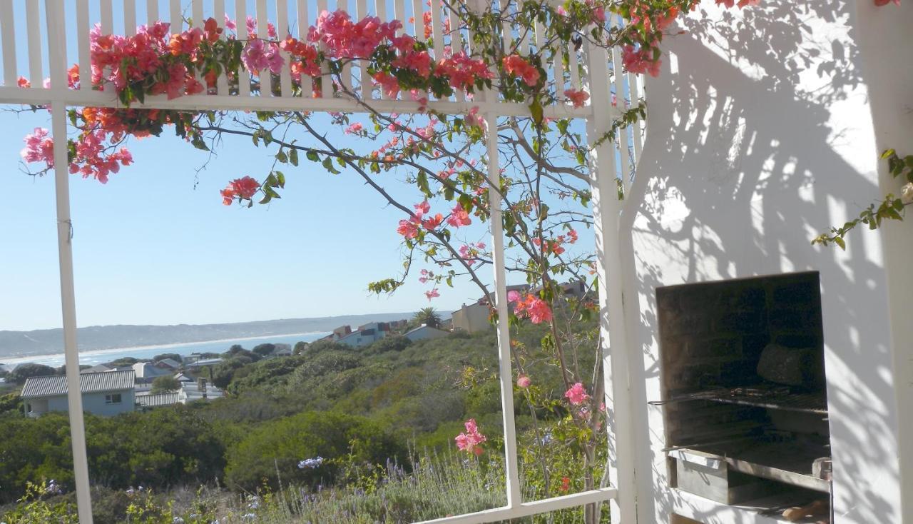 Appartamento Charlotte House Stilbaai Esterno foto