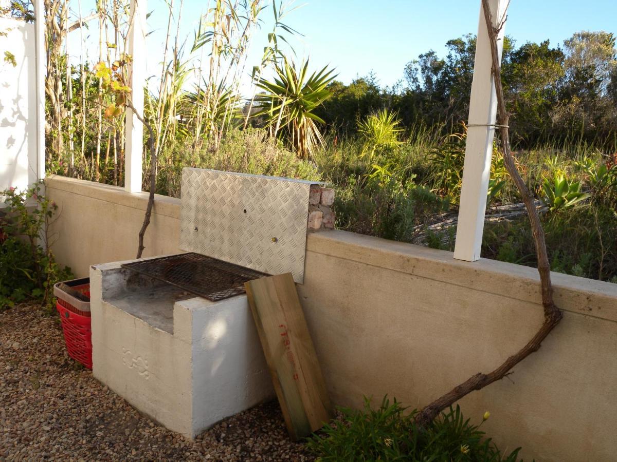 Appartamento Charlotte House Stilbaai Esterno foto